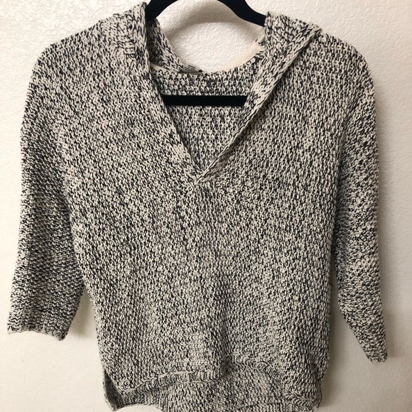 Crop Pullover Sweater - Picture 2 of 4